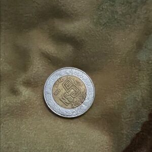 bimetallic Mexican 5-peso coin